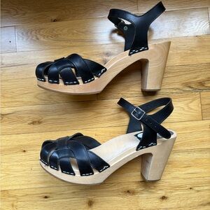 Swedish Hasbeens Black Clogs